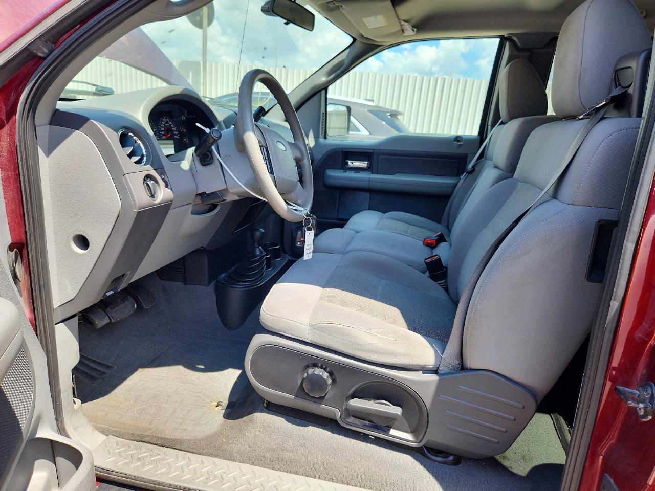2006 Ford F150 Burgundy vin: 1FTPX14V96NB65756