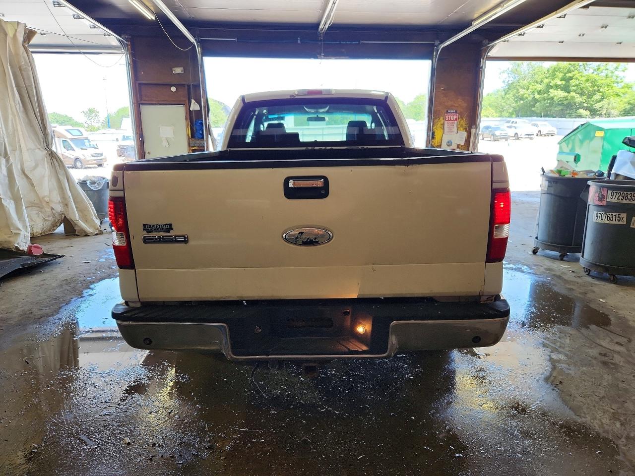 2007 Ford F150 White vin: 1FTPX14VX7FA95132