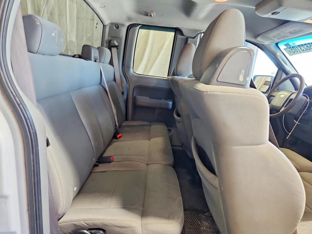 2007 Ford F150 White vin: 1FTPX14VX7FA95132