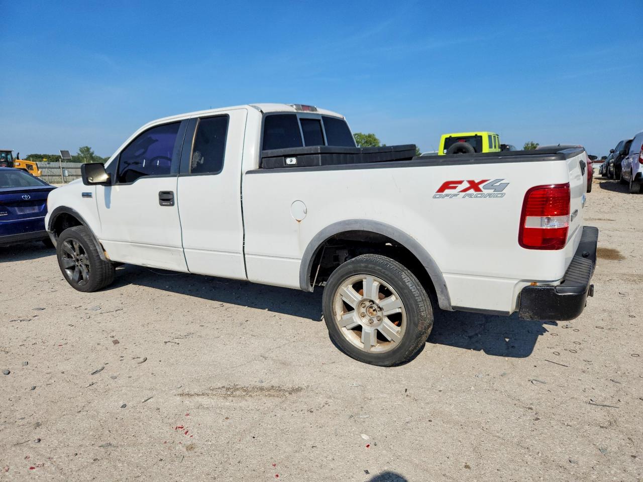 2007 Ford F150 White vin: 1FTPX14VX7FB03293