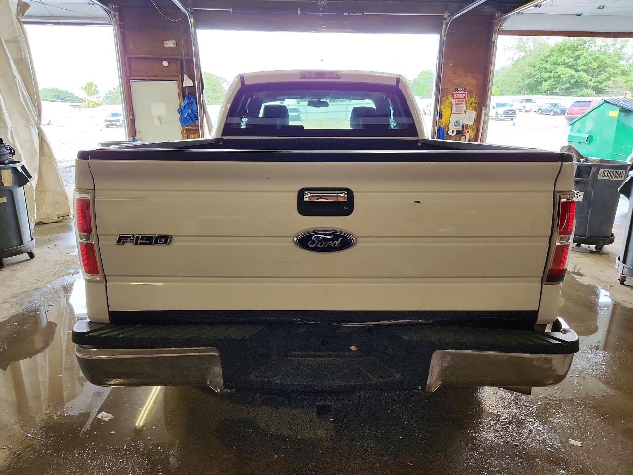 2009 Ford F150 Super Cab White vin: 1FTPX14VX9FB22364