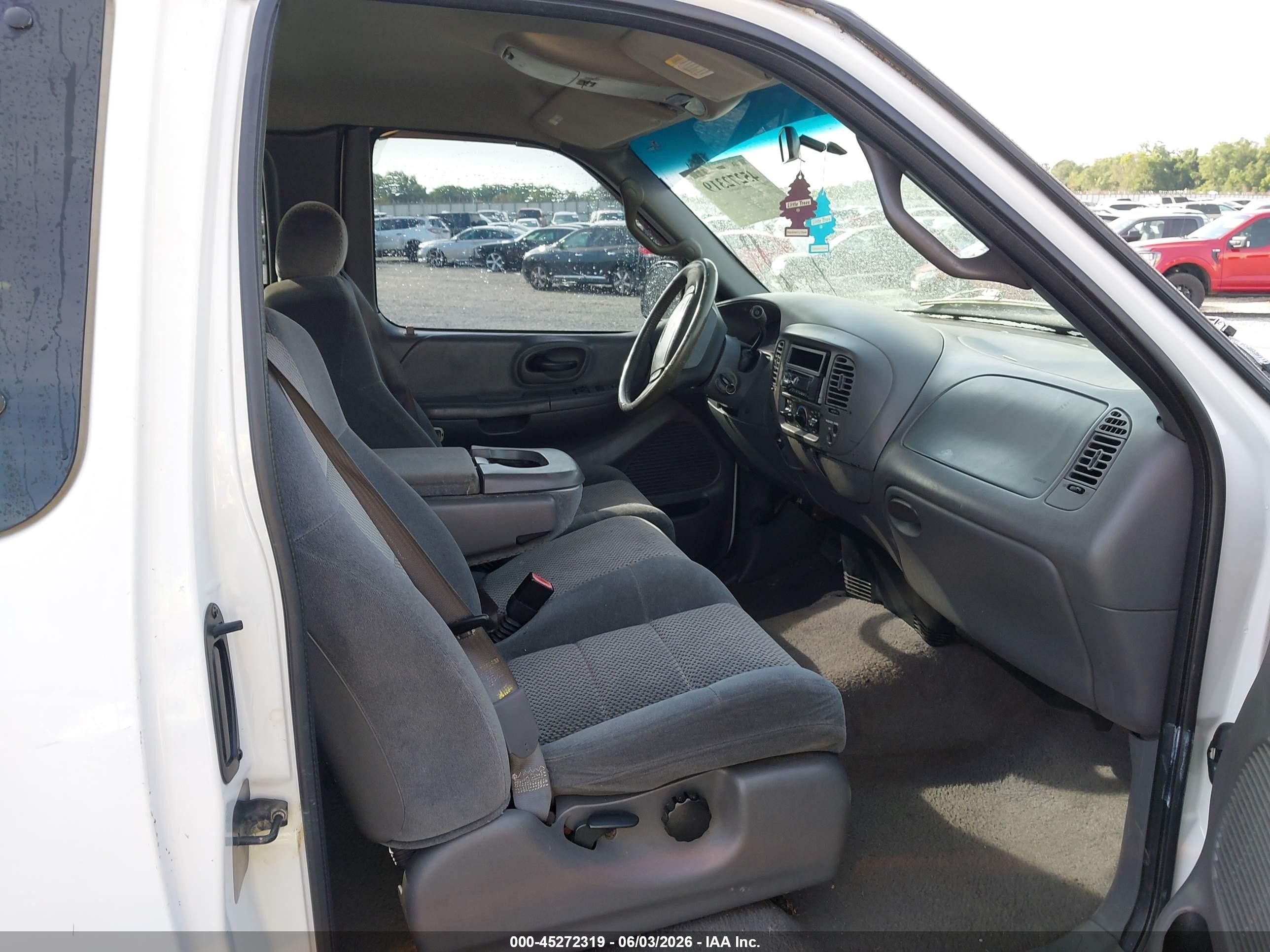 2001 Ford F-150 Lariat/xl/xlt White vin: 1FTPX17L31NB65075