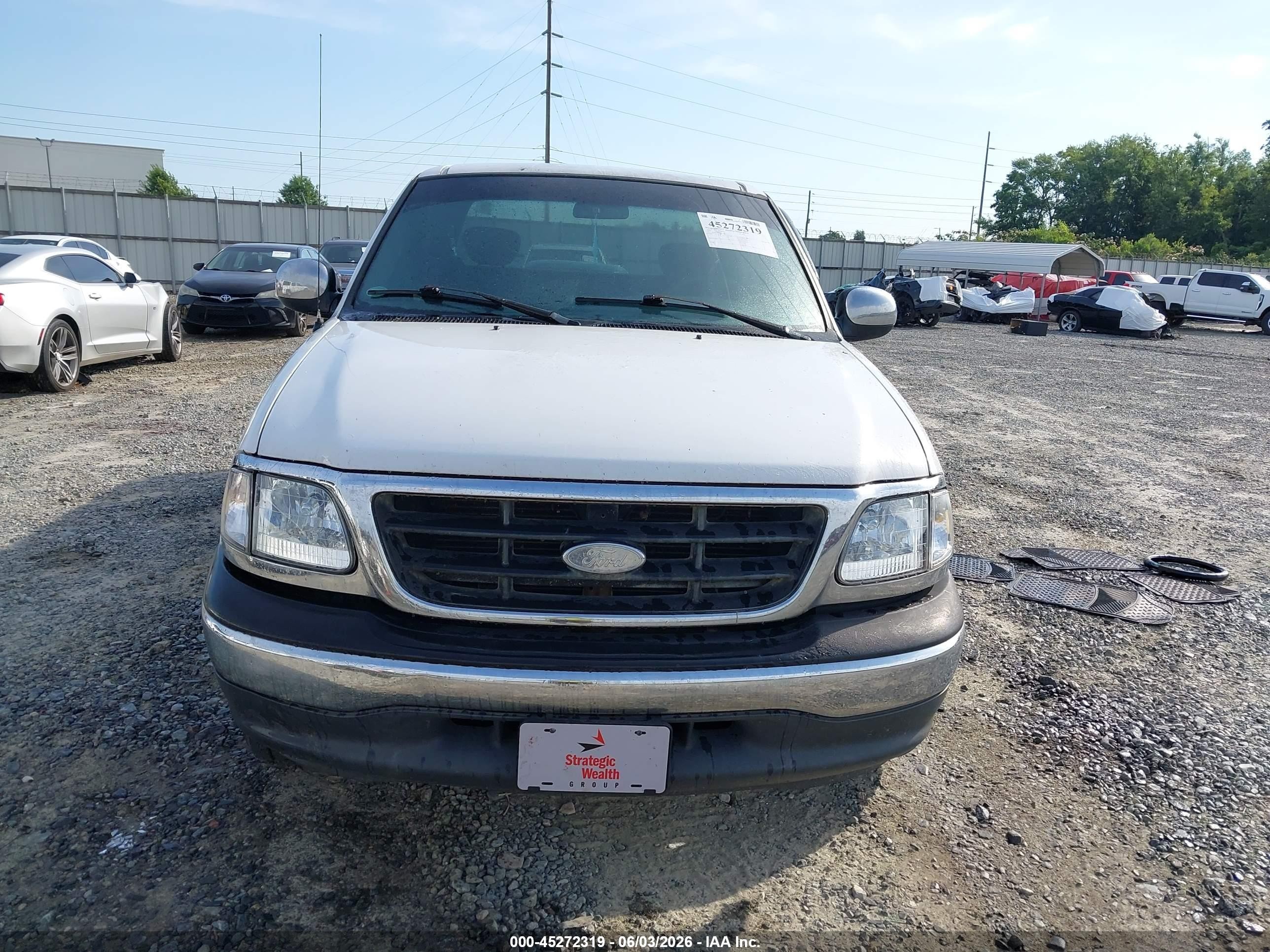 2001 Ford F-150 Lariat/xl/xlt White vin: 1FTPX17L31NB65075