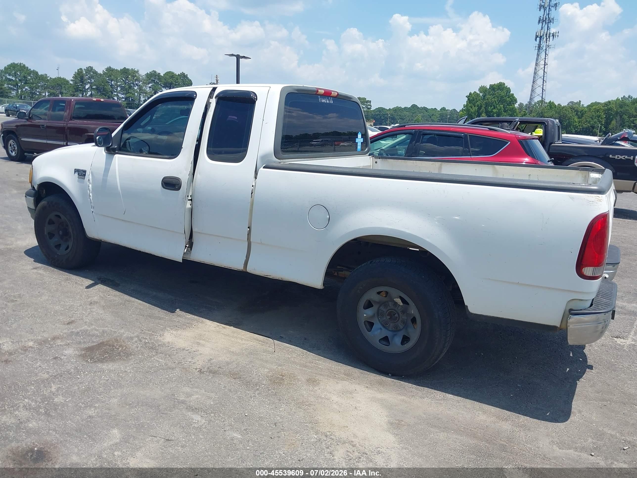 2000 Ford F-150 Lariat/work Series/xl/xlt White vin: 1FTPX17L3YNB46939