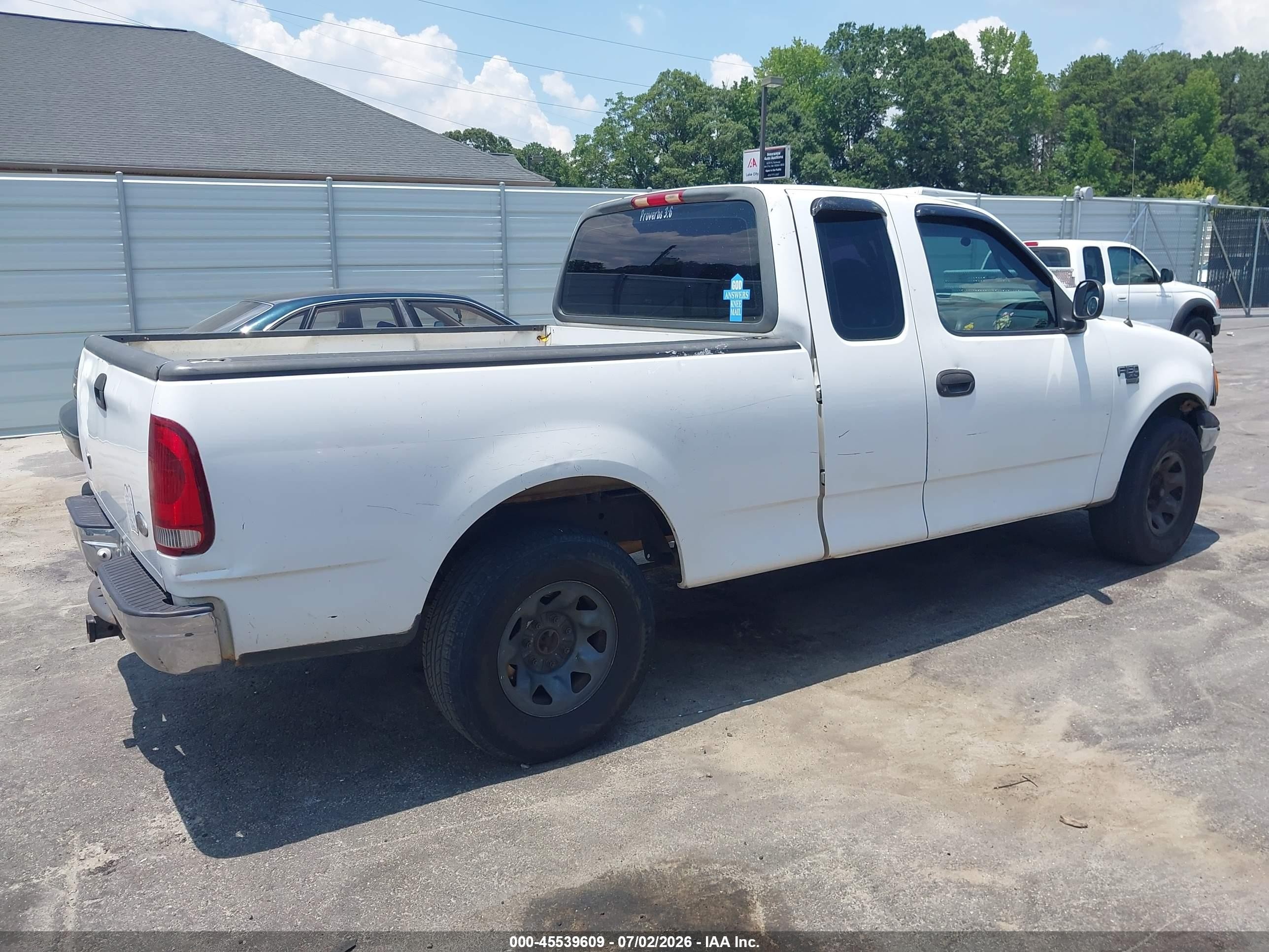 2000 Ford F-150 Lariat/work Series/xl/xlt White vin: 1FTPX17L3YNB46939