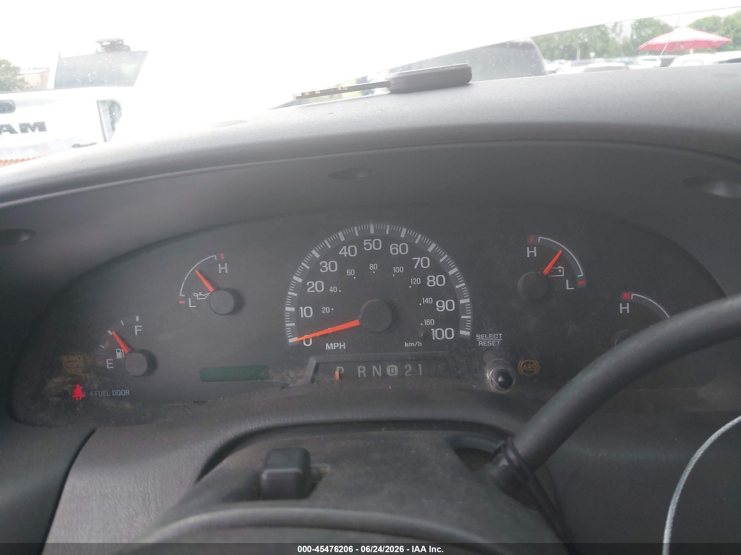2000 Ford F-150 Lariat/work Series/xl/xlt White vin: 1FTPX17L8YNB19722