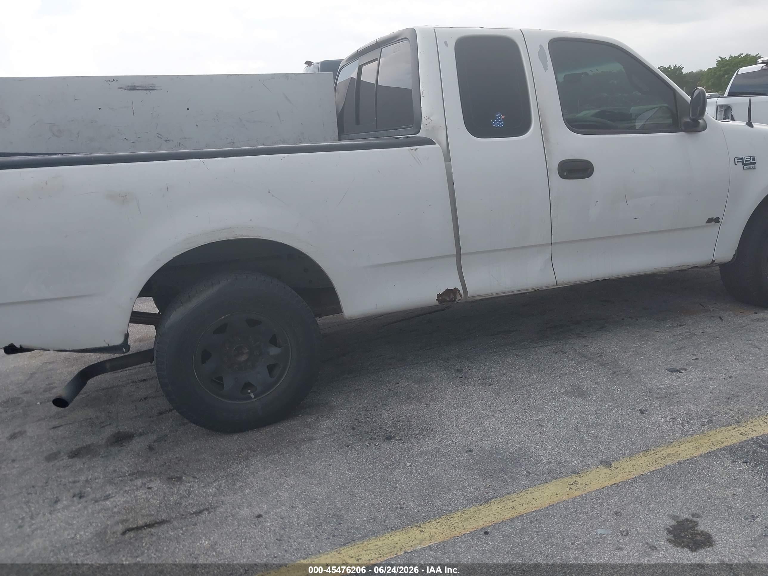 2000 Ford F-150 Lariat/work Series/xl/xlt White vin: 1FTPX17L8YNB19722