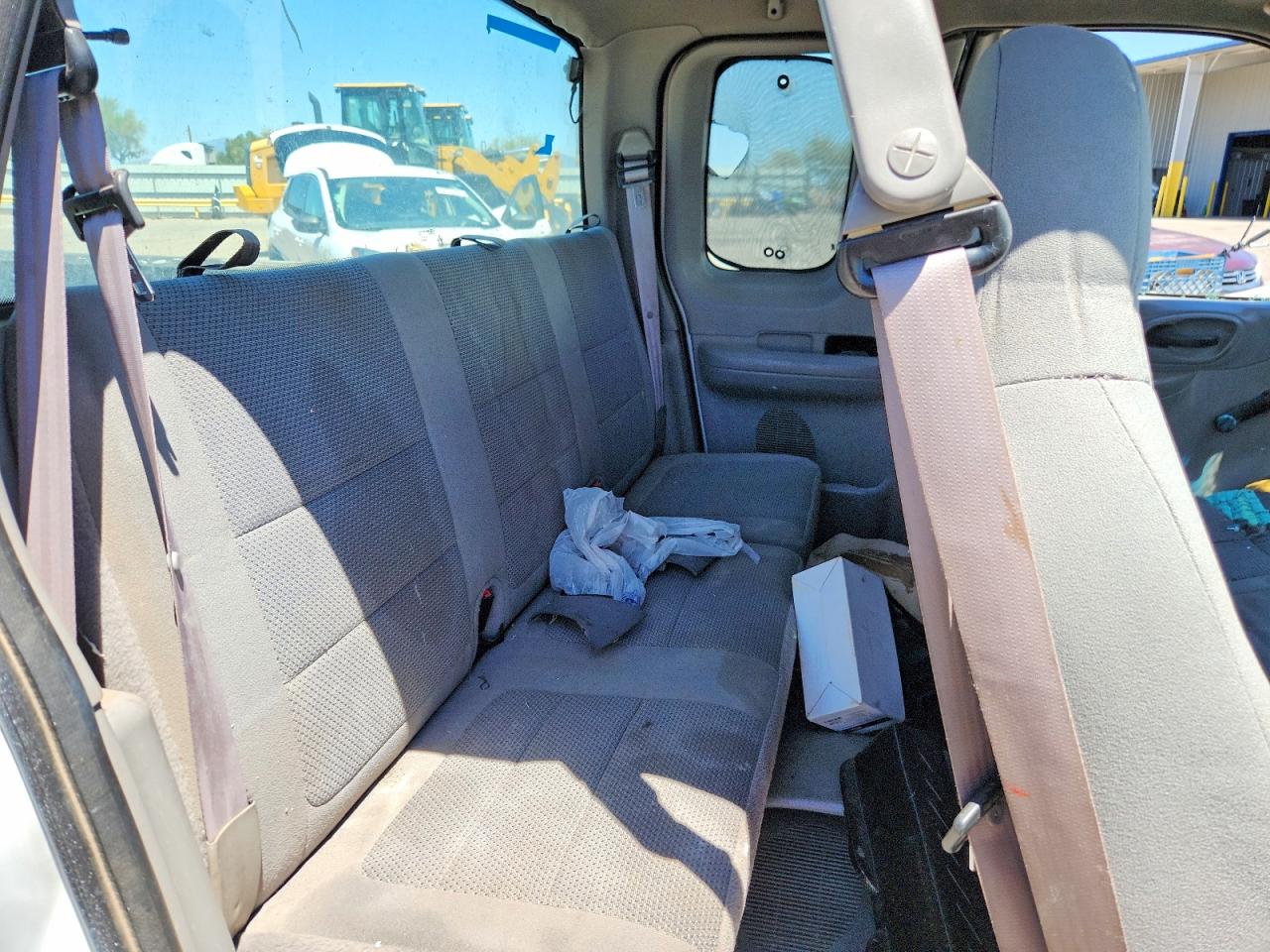 2001 Ford F150 White vin: 1FTPX18L21NA73227