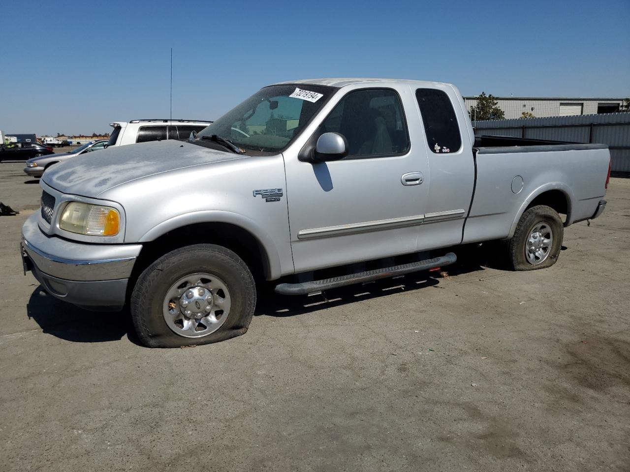 1999 Ford F250 Silver vin: 1FTPX28L0XKA18887