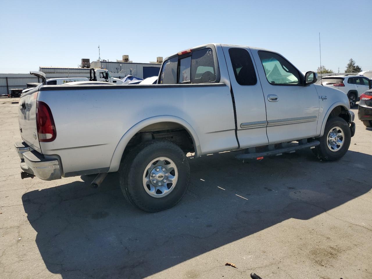 1999 Ford F250 Silver vin: 1FTPX28L0XKA18887
