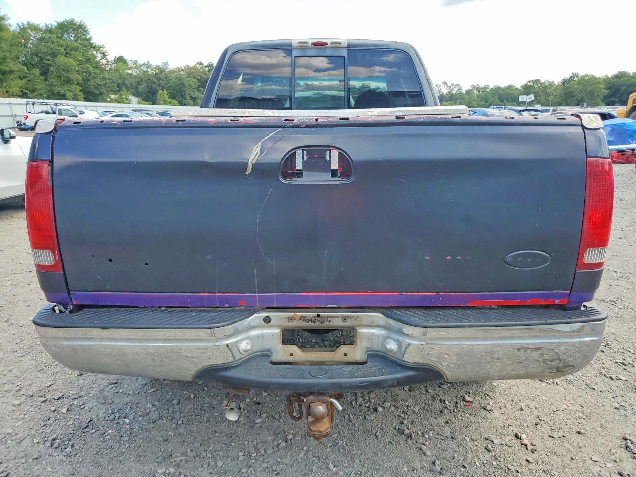 1999 Ford F250 Two Tone vin: 1FTPX28L0XNB70182