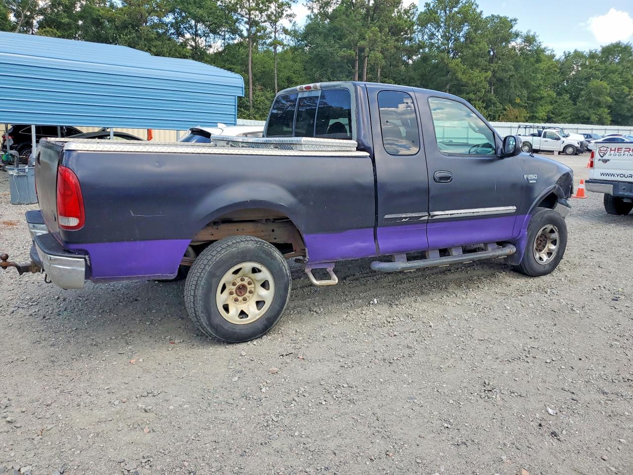 1999 Ford F250 Two Tone vin: 1FTPX28L0XNB70182