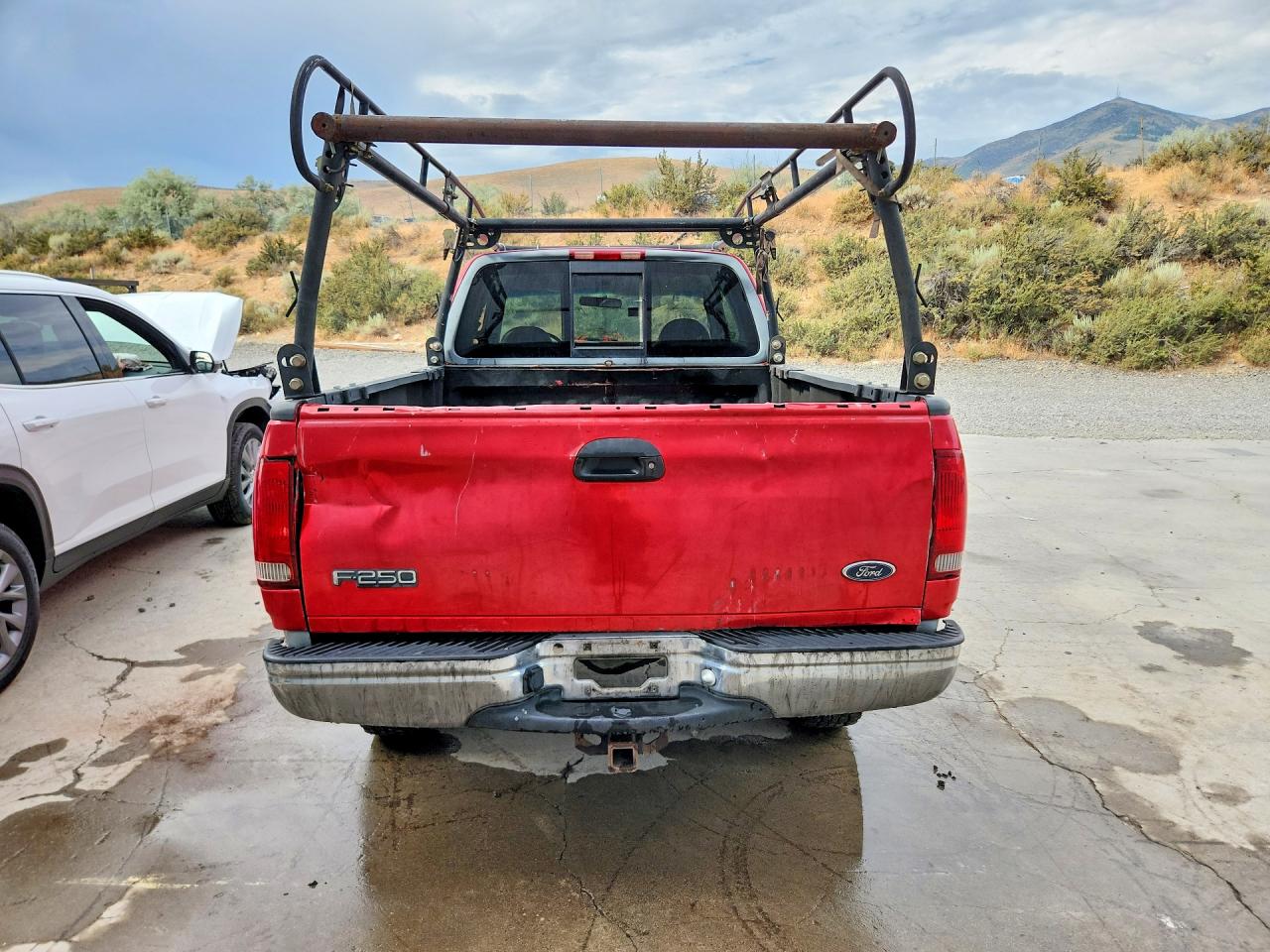 1998 Ford F250 Red vin: 1FTPX28L4WKA85426