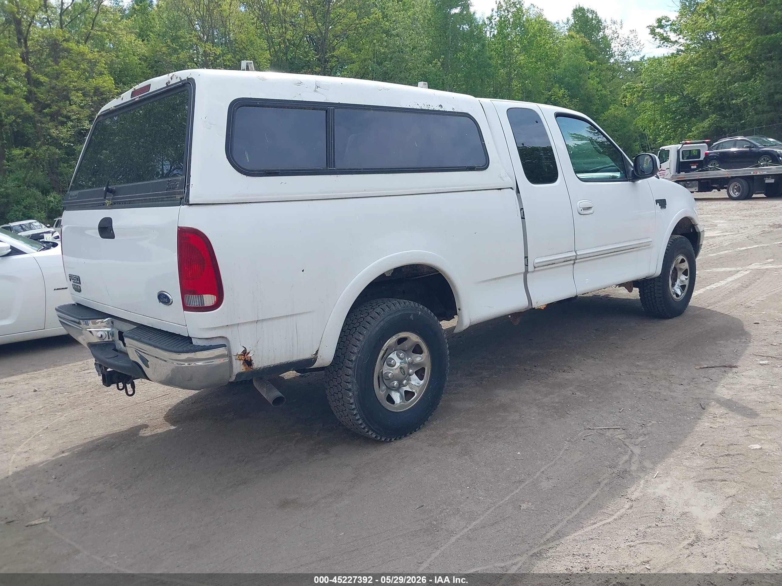 1999 Ford F-250 Lariat/work Series/xl/xlt White vin: 1FTPX28L4XNA82011