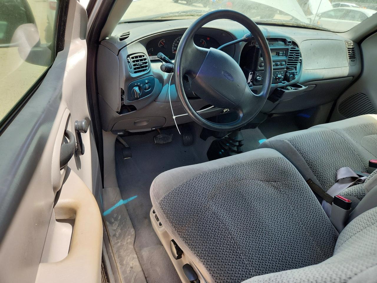 1999 Ford F250 Серебряный vin: 1FTPX28W6XNA74292