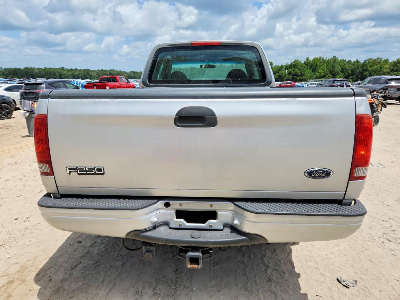 1999 Ford F250 Серебряный vin: 1FTPX28W6XNA74292