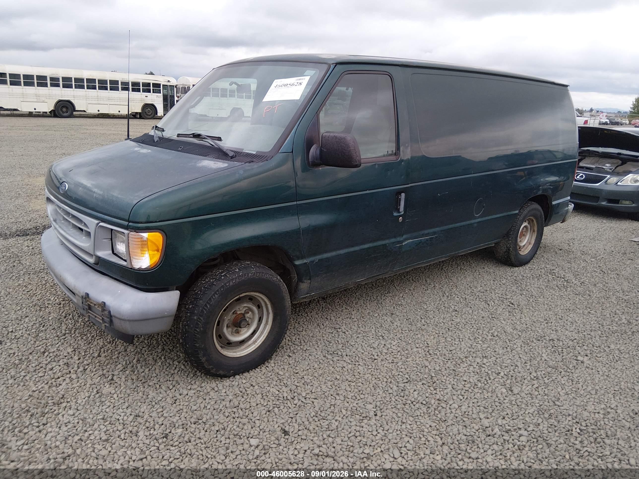 2001 Ford E-150 Commercial/recreational Зеленый vin: 1FTRE14211HB42872