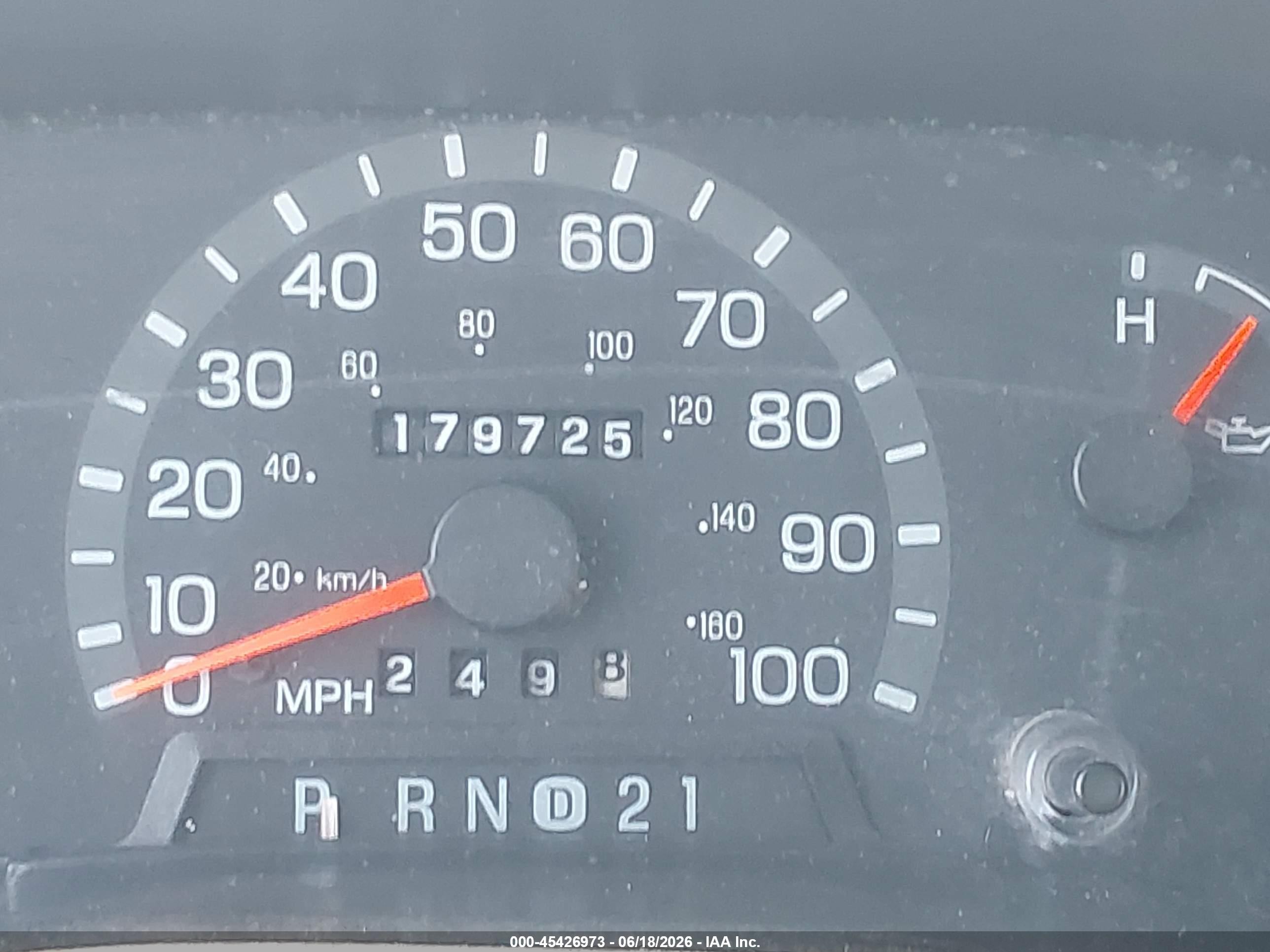 2001 Ford E-150 Commercial/recreational White vin: 1FTRE14221HB67747
