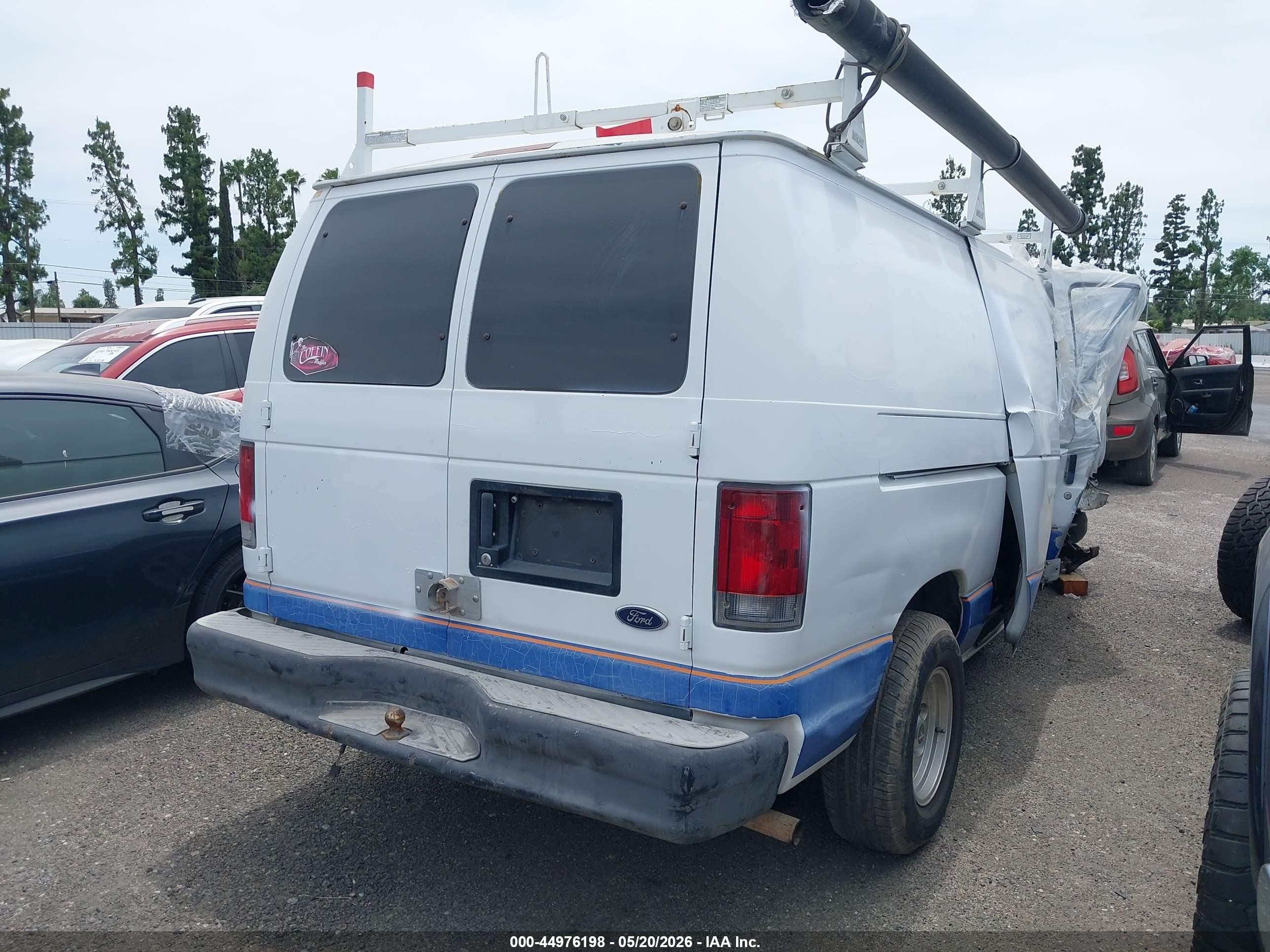 2003 Ford E-150 Commercial White vin: 1FTRE14253HB15208