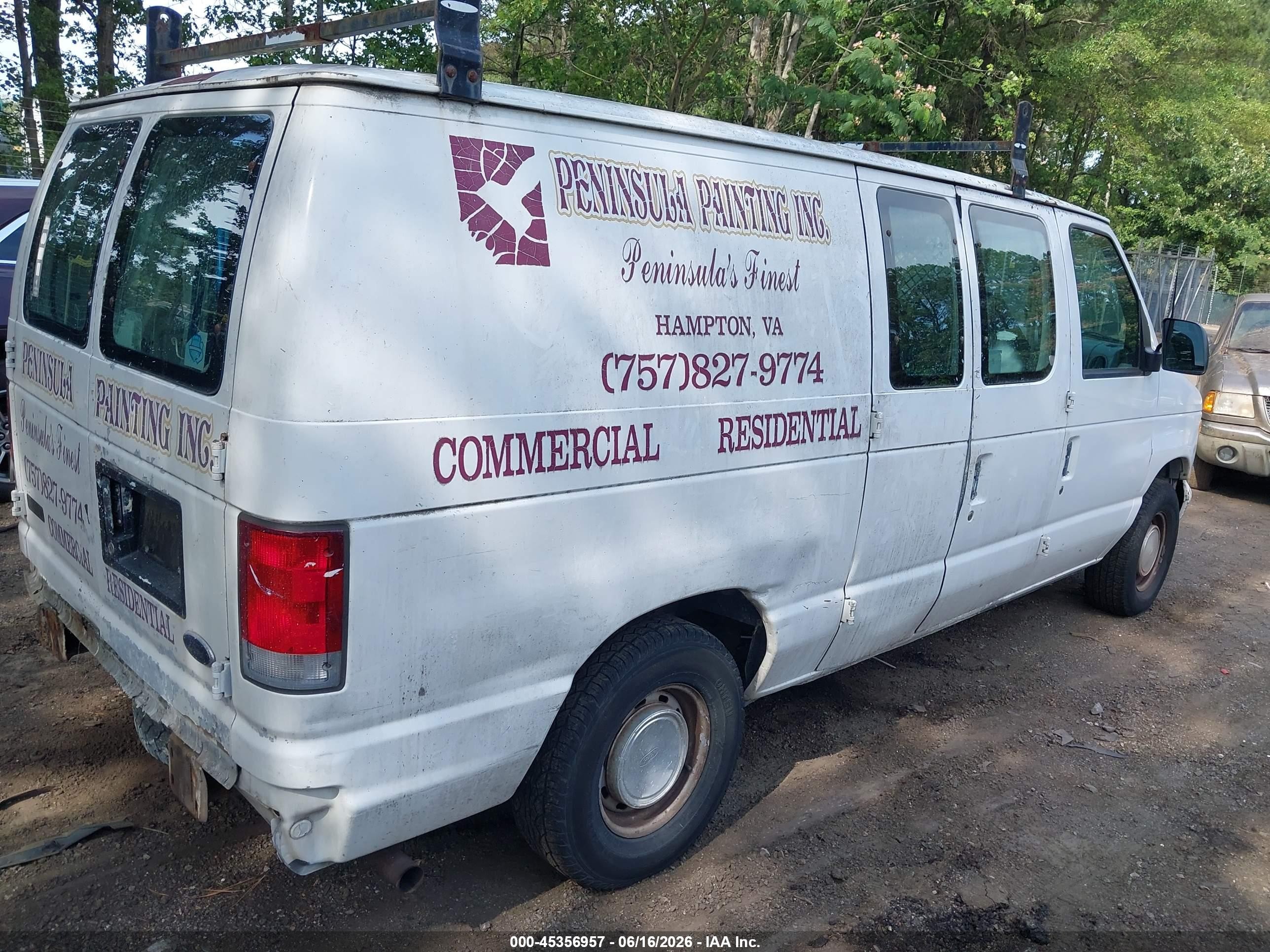 2000 Ford E-150 Commercial/recreational White vin: 1FTRE1425YHB78025