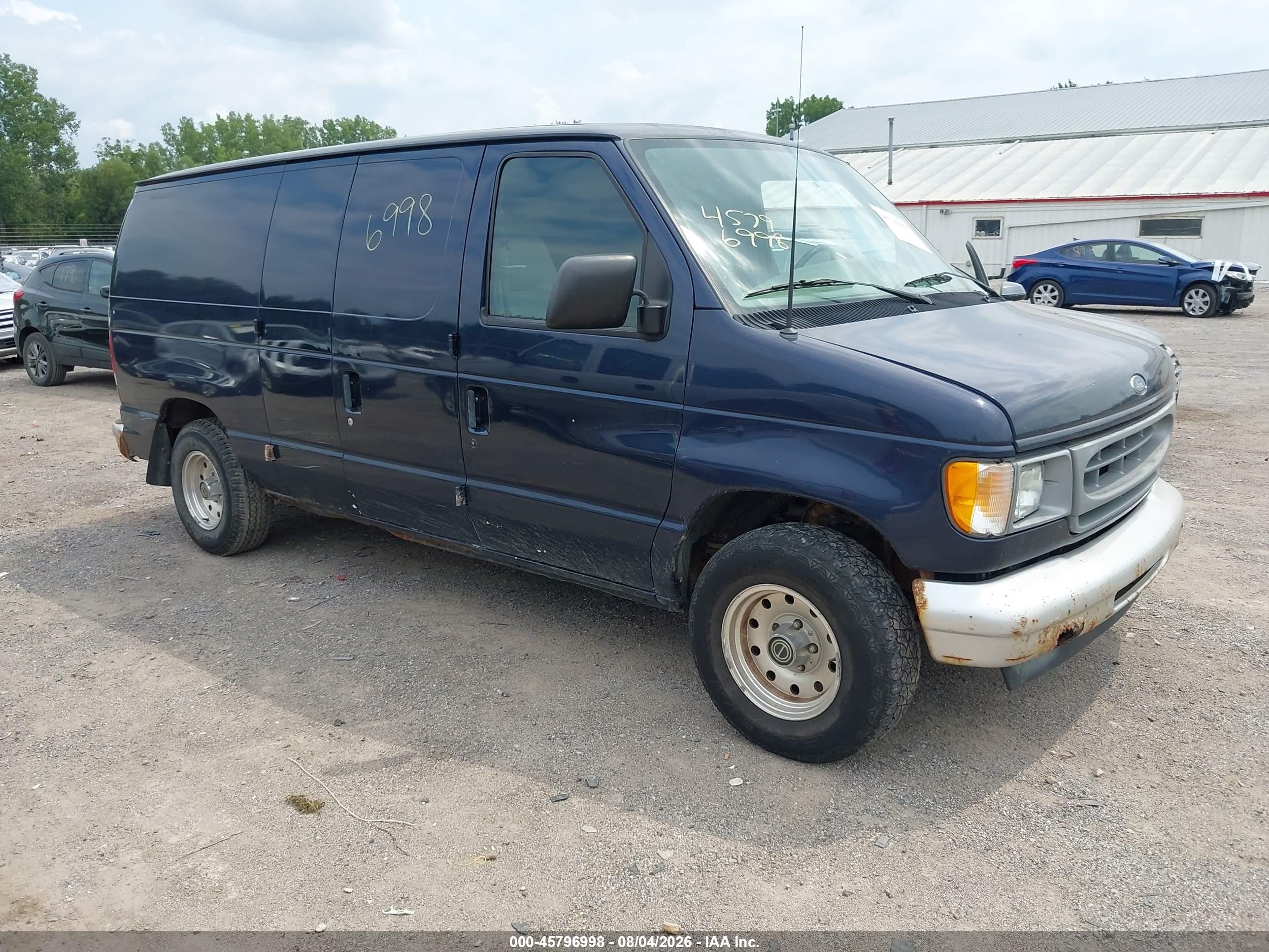 2001 Ford E-150 Commercial/recreational Blue vin: 1FTRE14261HB28773