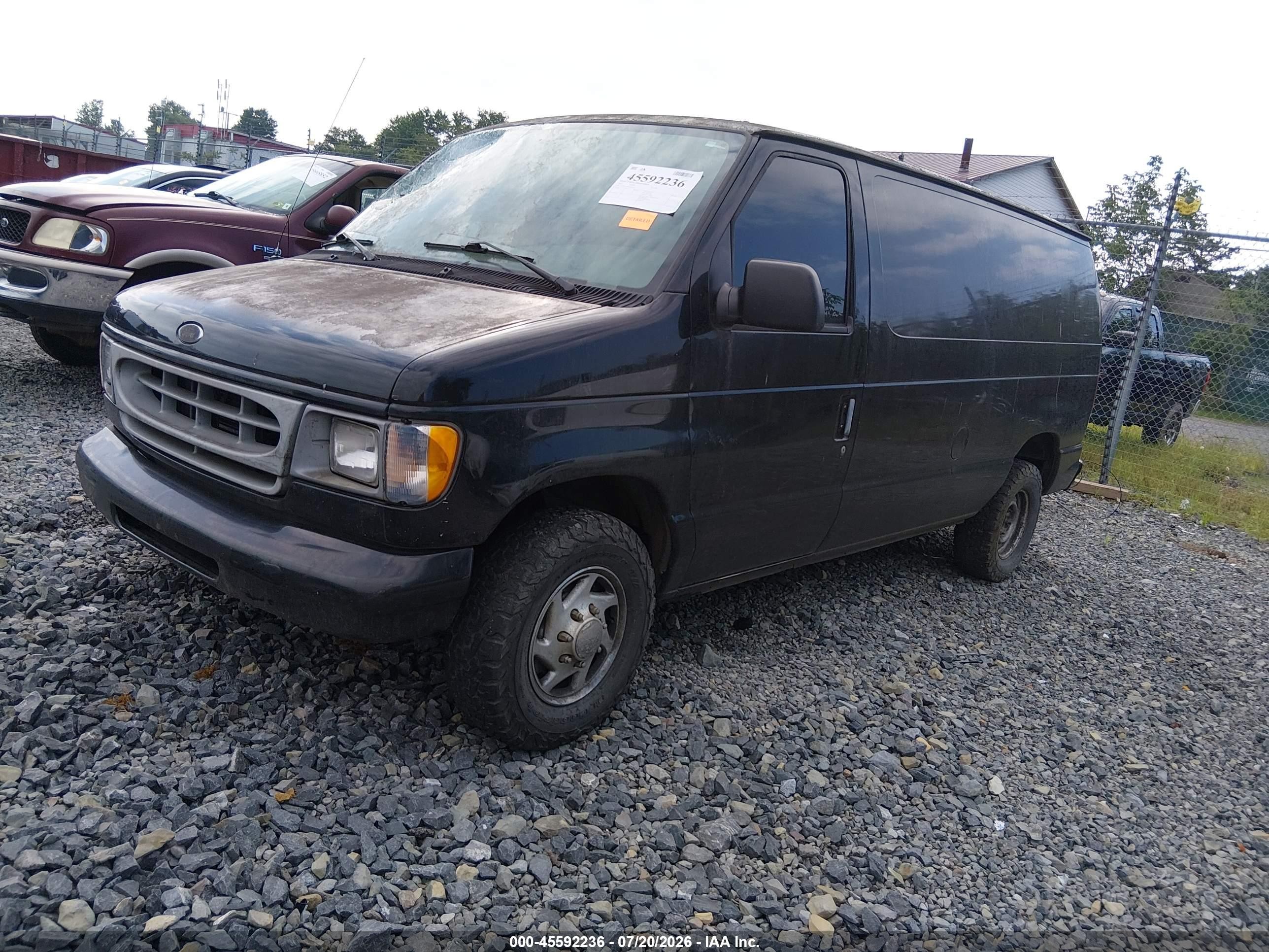 2002 Ford E-150 Commercial/recreational Черный vin: 1FTRE14262HA44292