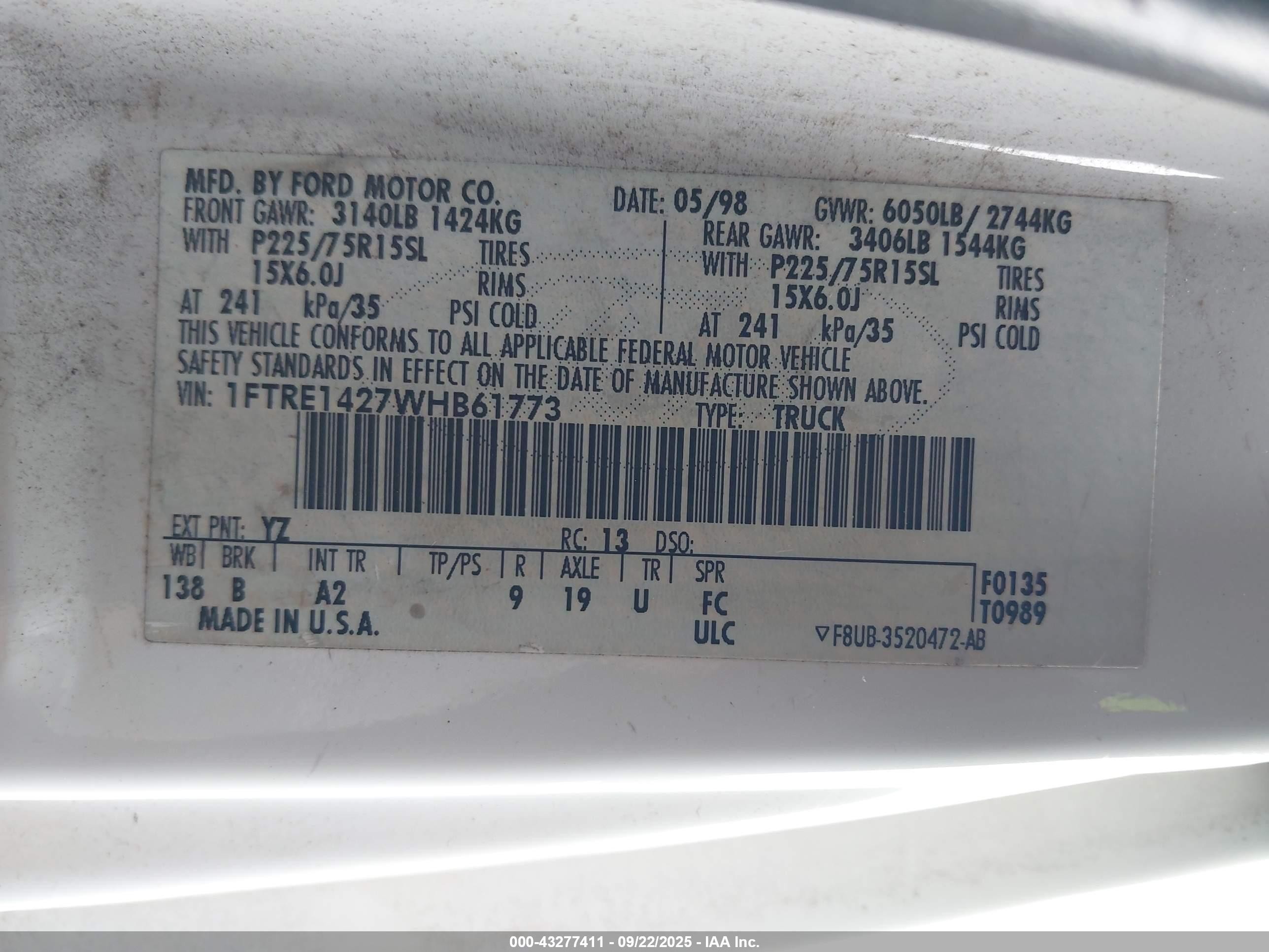 1998 Ford Econoline Commercial/recreational White vin: 1FTRE1427WHB61773
