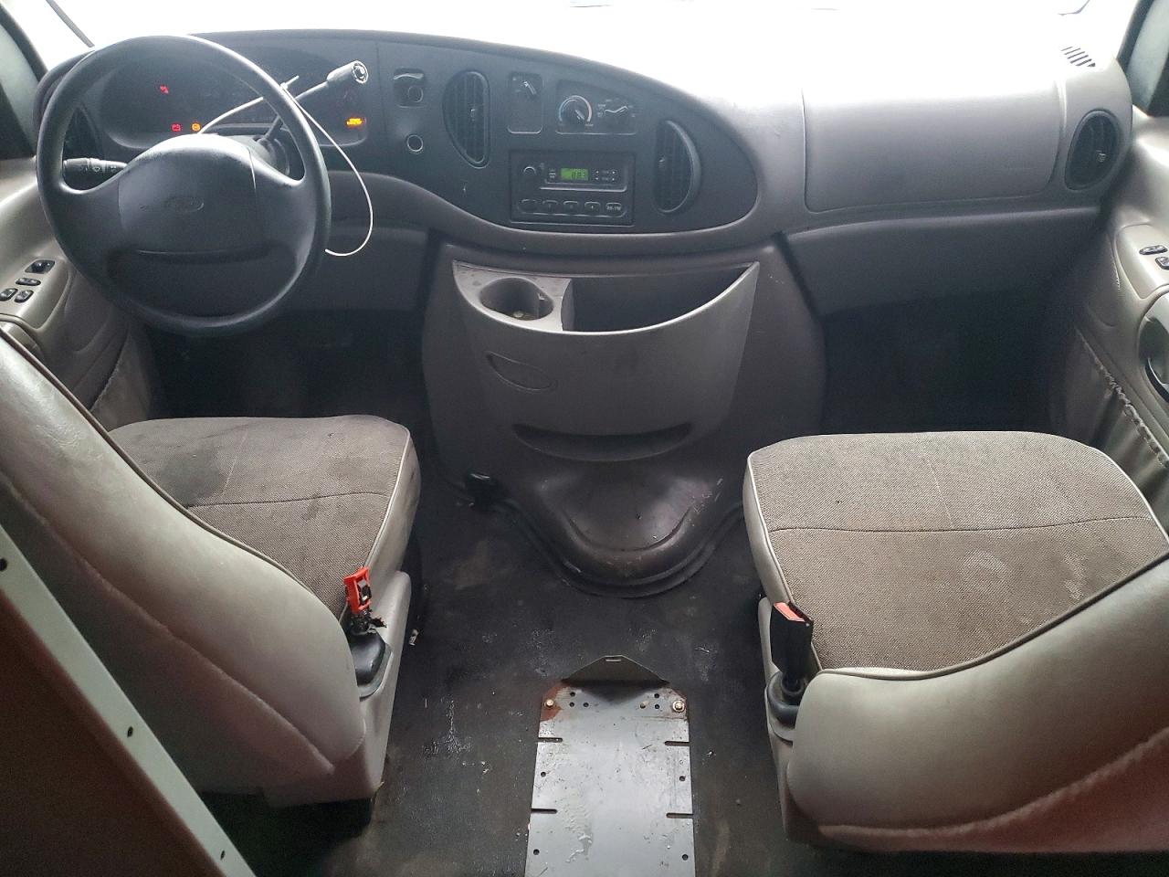 1999 Ford Econoline E150 Van Gray vin: 1FTRE1427XHB33666