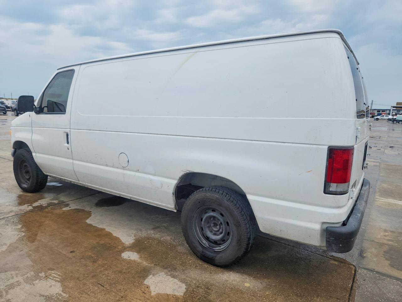 1998 Ford Econoline E150 Van Белый vin: 1FTRE1429WHC18085