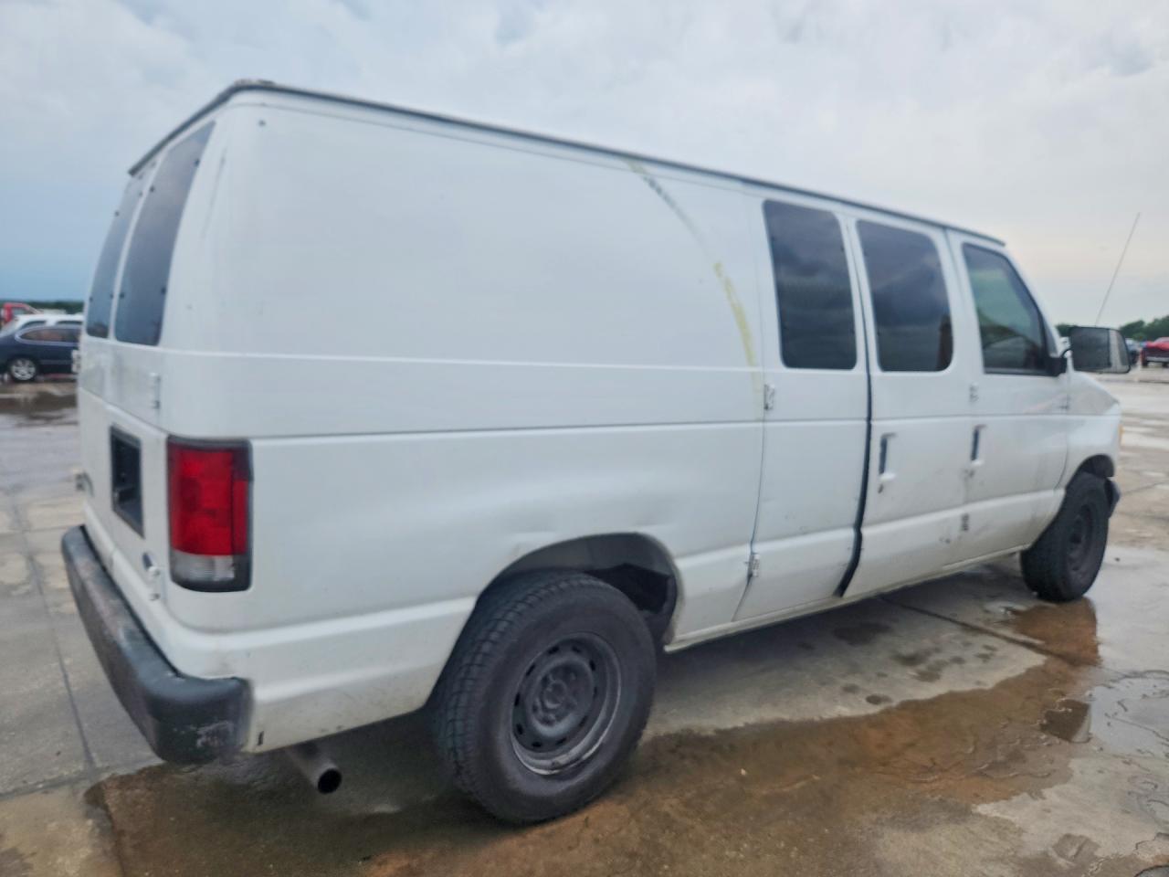 1998 Ford Econoline E150 Van Белый vin: 1FTRE1429WHC18085
