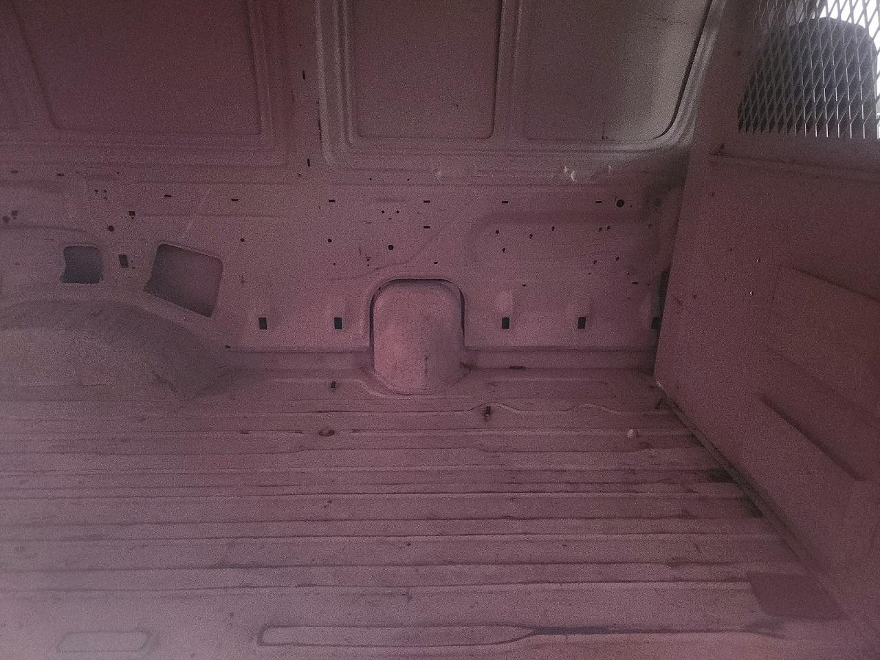 1998 Ford Econoline E150 Van Белый vin: 1FTRE1429WHC18085