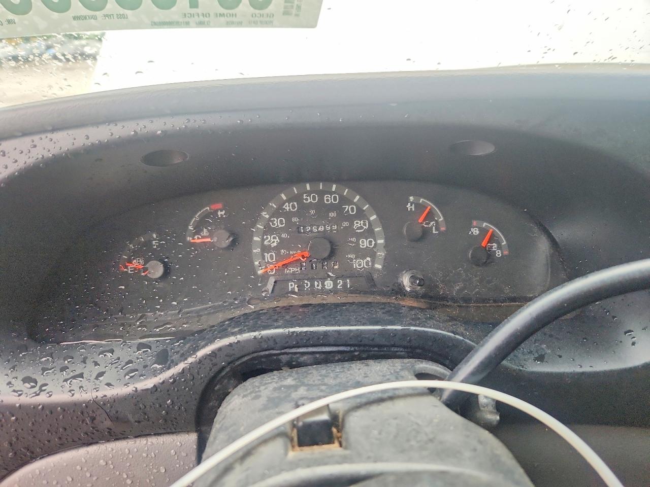 1998 Ford Econoline E150 Van Белый vin: 1FTRE1429WHC18085
