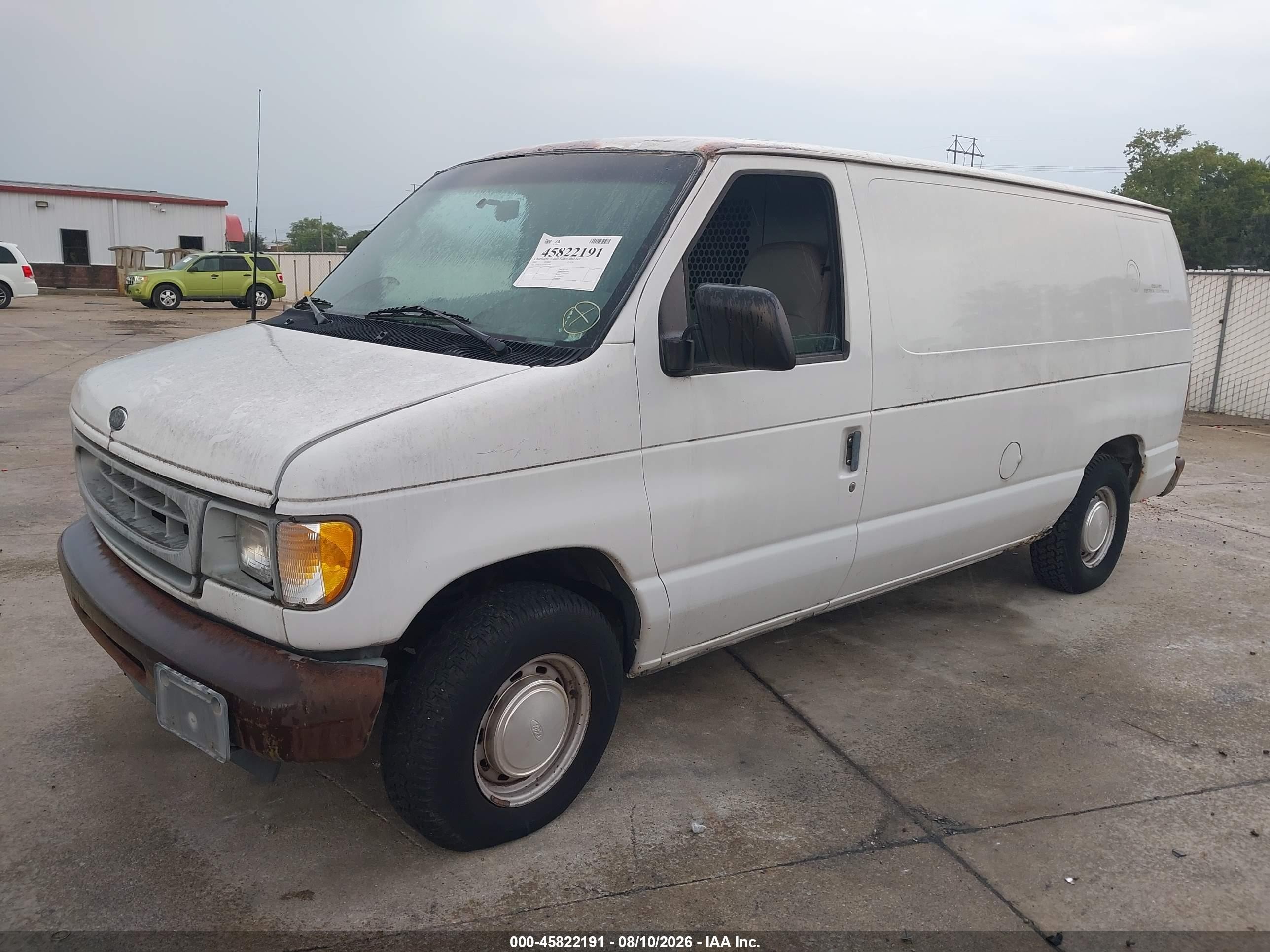 2002 Ford E-150 Commercial/recreational White vin: 1FTRE142X2HB24744