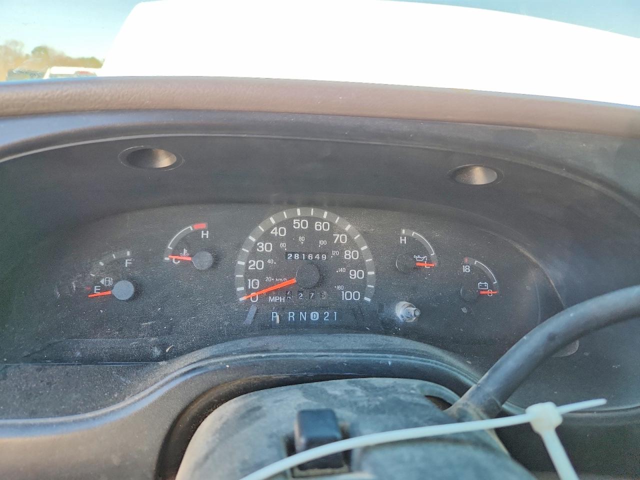 2000 Ford Econoline E150 Van White vin: 1FTRE142XYHA69351