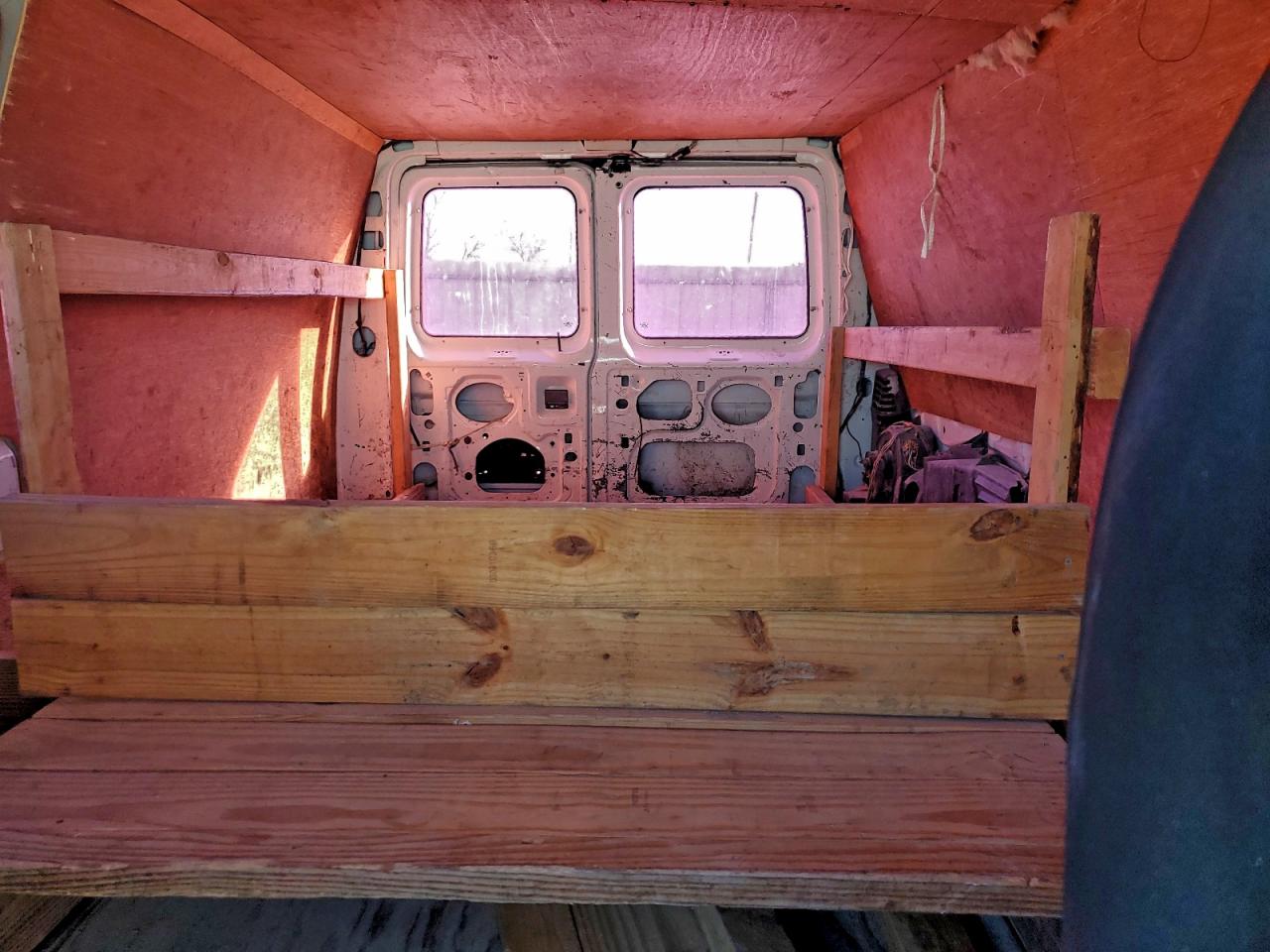 1998 Ford Econoline E150 Van Белый vin: 1FTRE1460WHA33667