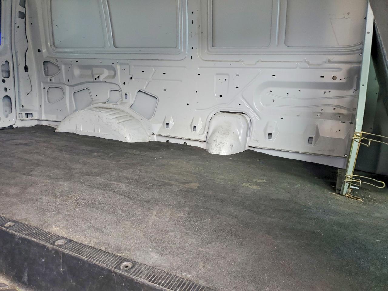 2000 Ford Econoline E150 Van Синий vin: 1FTRE14L9YHA99496
