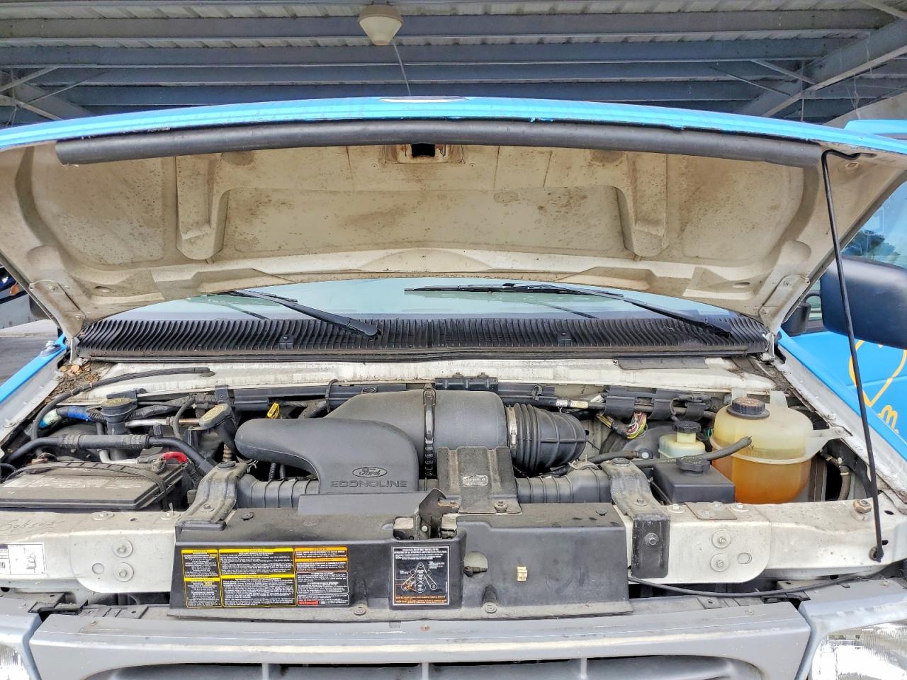 2000 Ford Econoline E150 Van Синий vin: 1FTRE14L9YHA99496