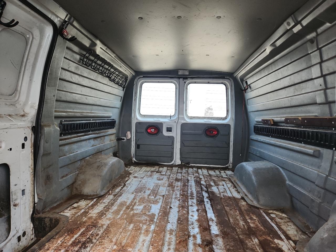 2003 Ford Econoline E150 Van White vin: 1FTRE14W03HA91032
