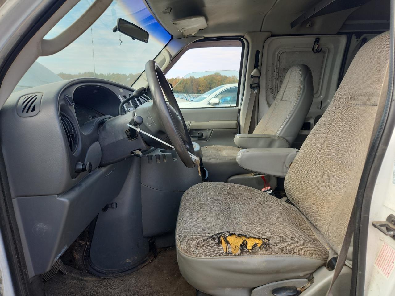 2003 Ford Econoline E150 Van White vin: 1FTRE14W03HA91032