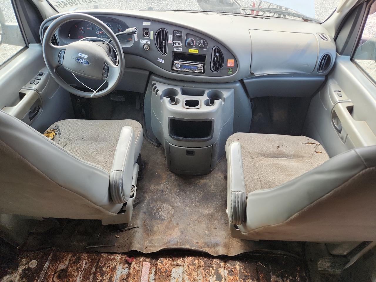 2003 Ford Econoline E150 Van White vin: 1FTRE14W03HA91032