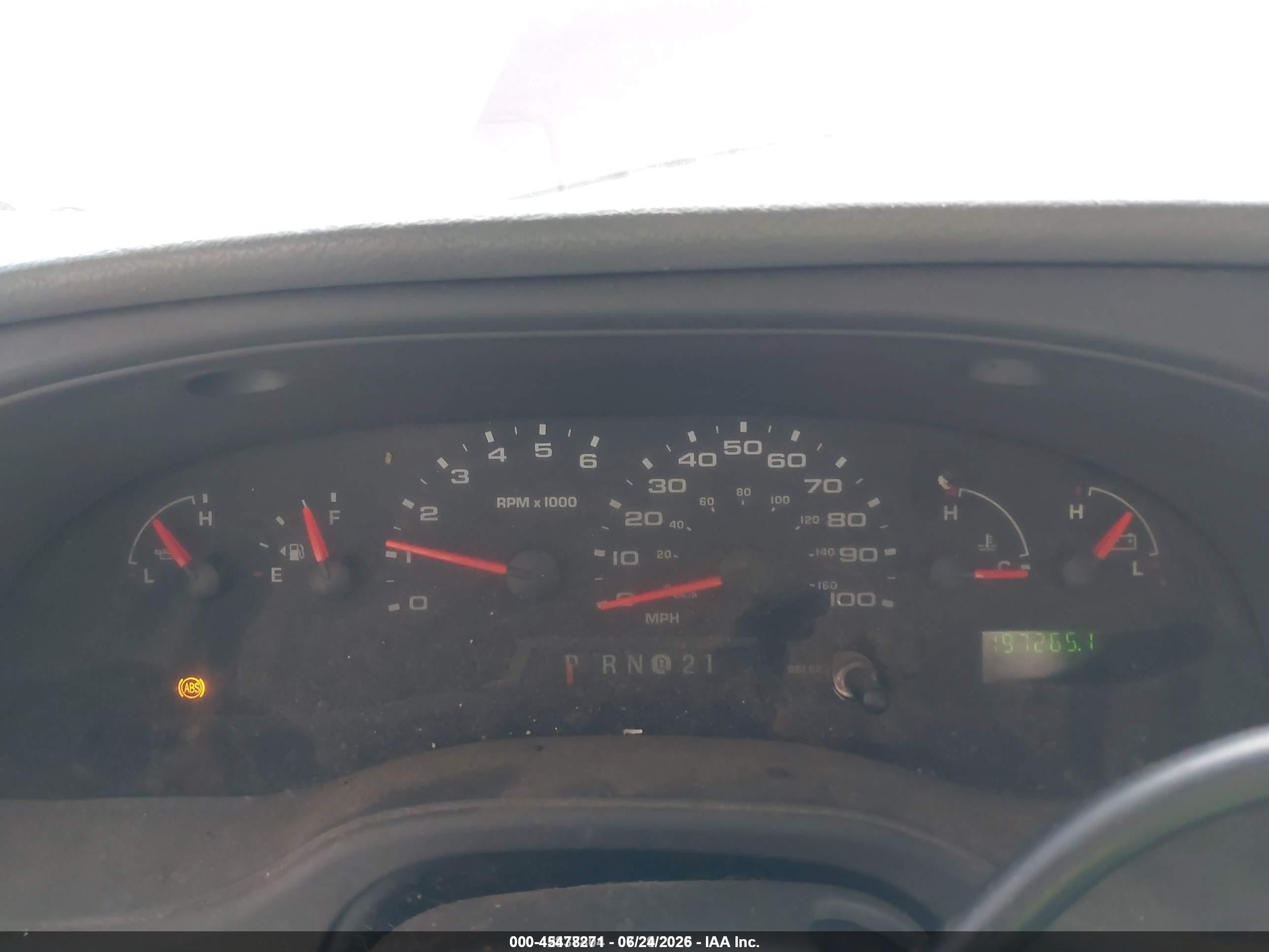 2004 Ford E-150 Commercial/recreational Maroon vin: 1FTRE14W04HB18831