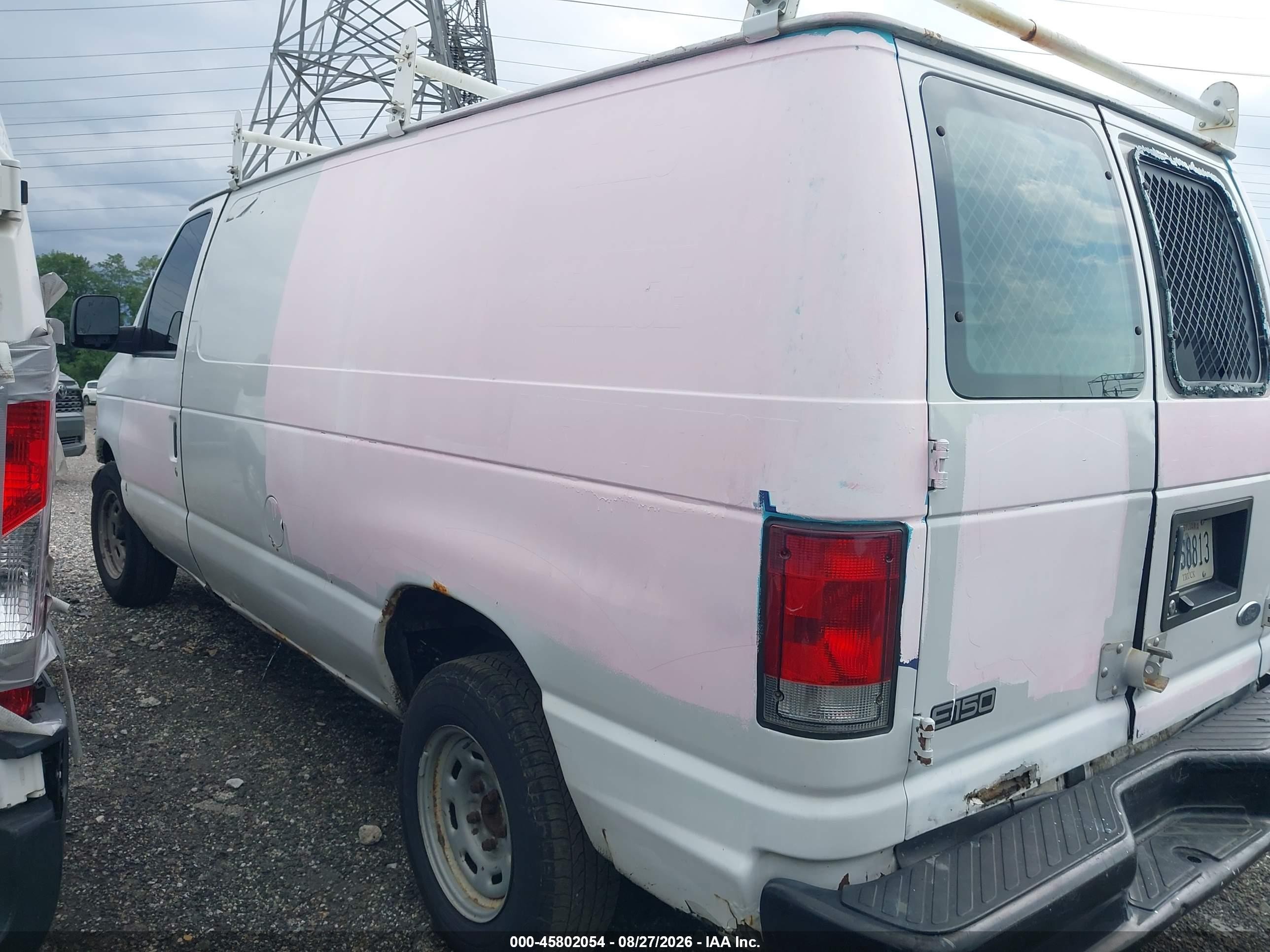 2005 Ford E-150 Commercial/recreational White vin: 1FTRE14W05HA96475