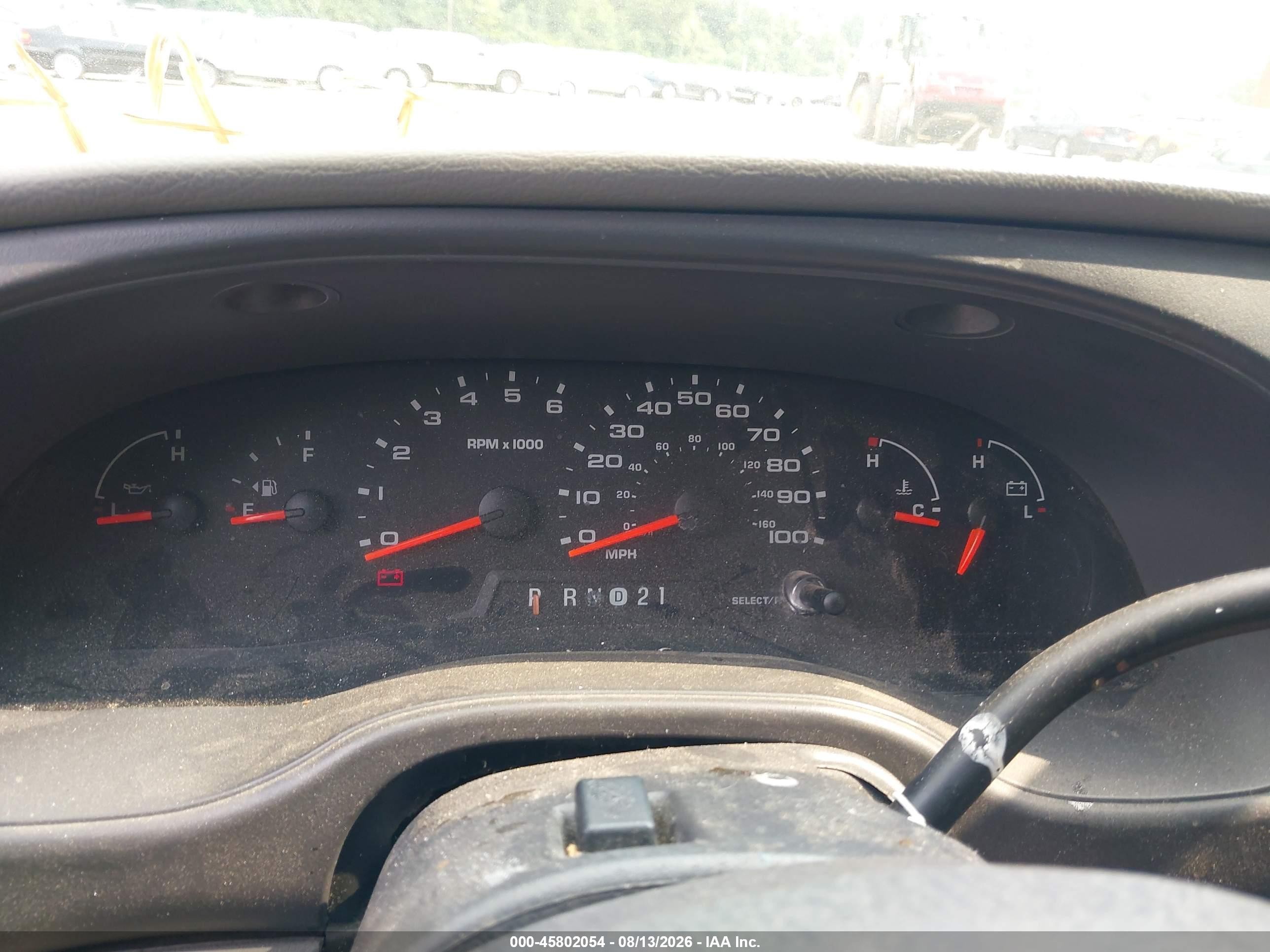 2005 Ford E-150 Commercial/recreational White vin: 1FTRE14W05HA96475