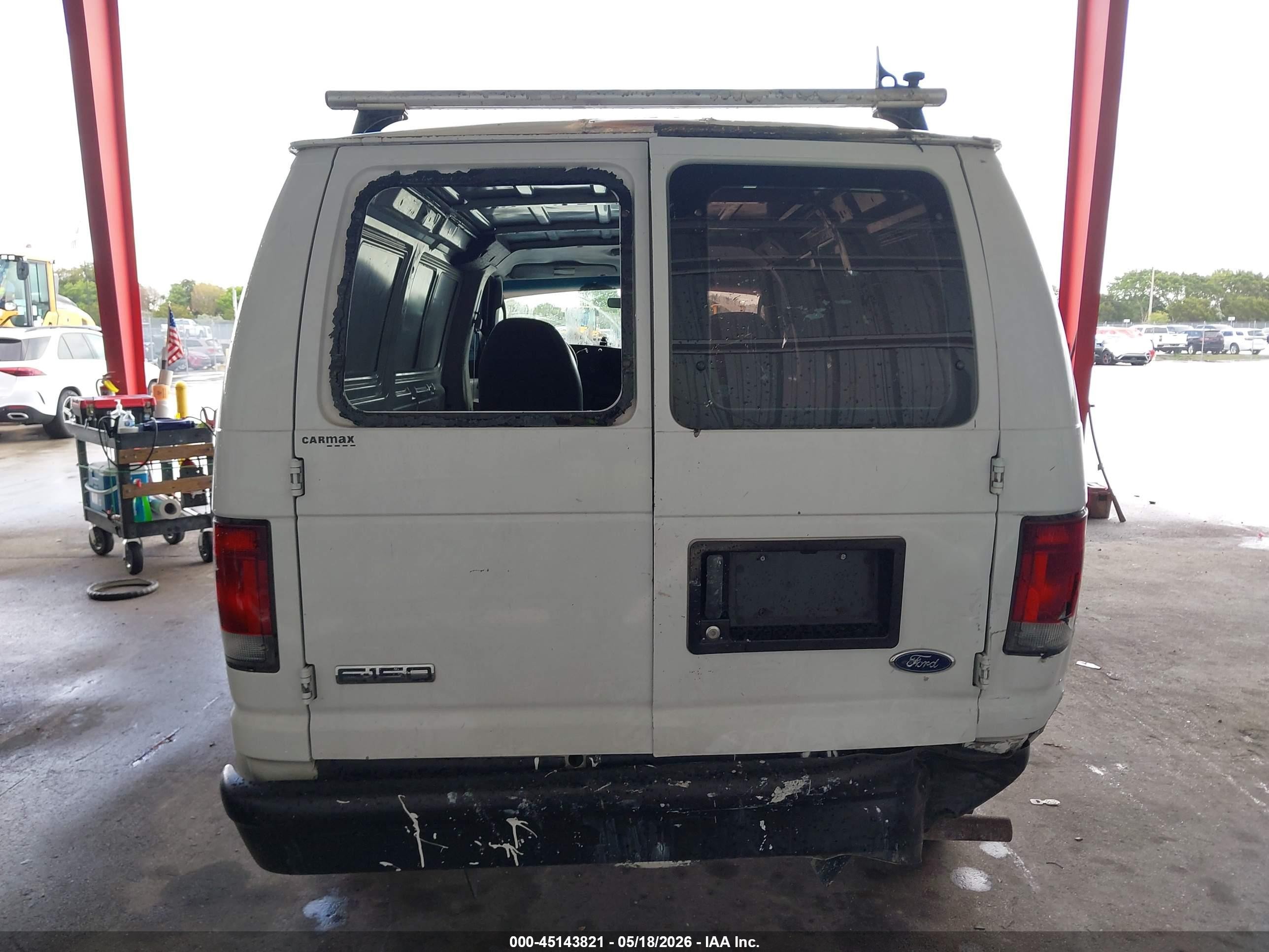 2006 Ford E-150 Commercial/recreational White vin: 1FTRE14W06DA23695