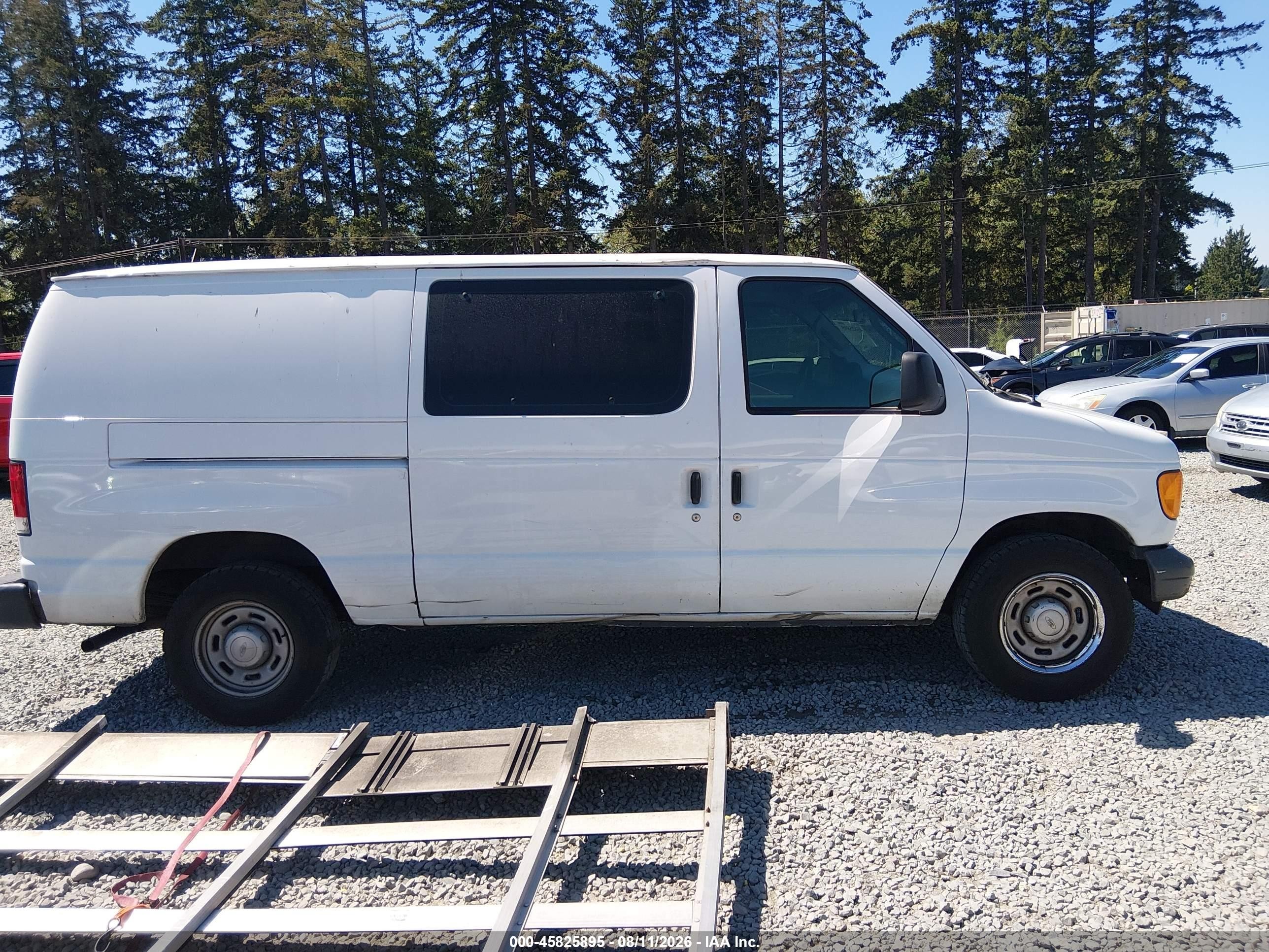 2006 Ford E-150 Commercial/recreational White vin: 1FTRE14W06DB39589