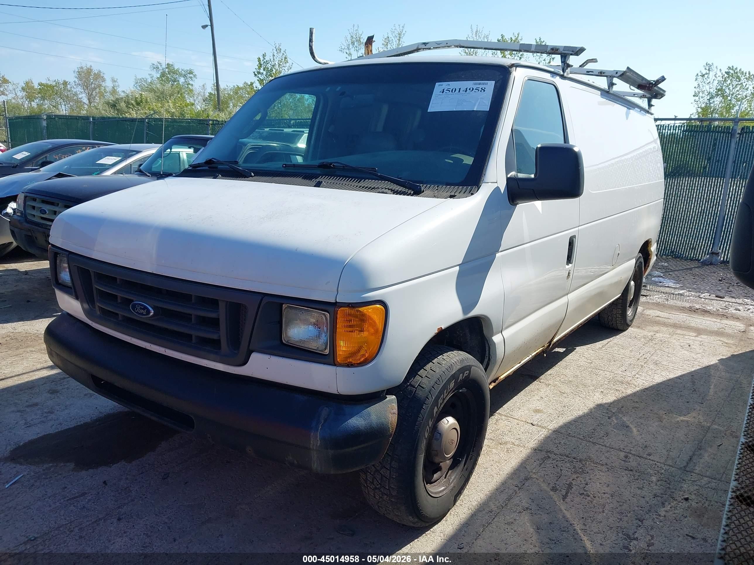 2004 Ford E-150 Commercial/recreational White vin: 1FTRE14W14HA43850