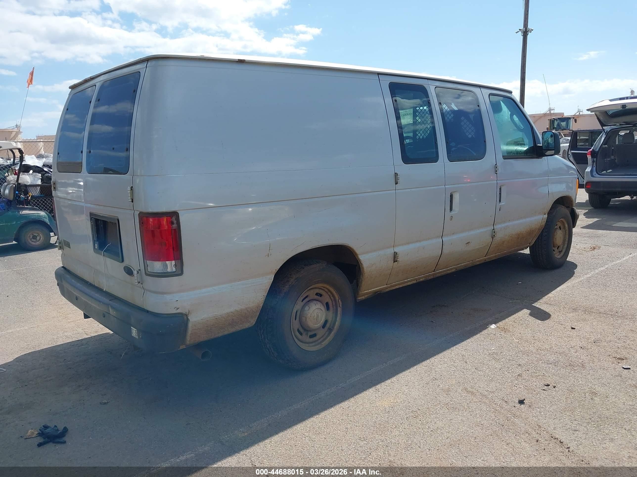 2004 Ford E-150   Silver vin: 1FTRE14W24HB54651