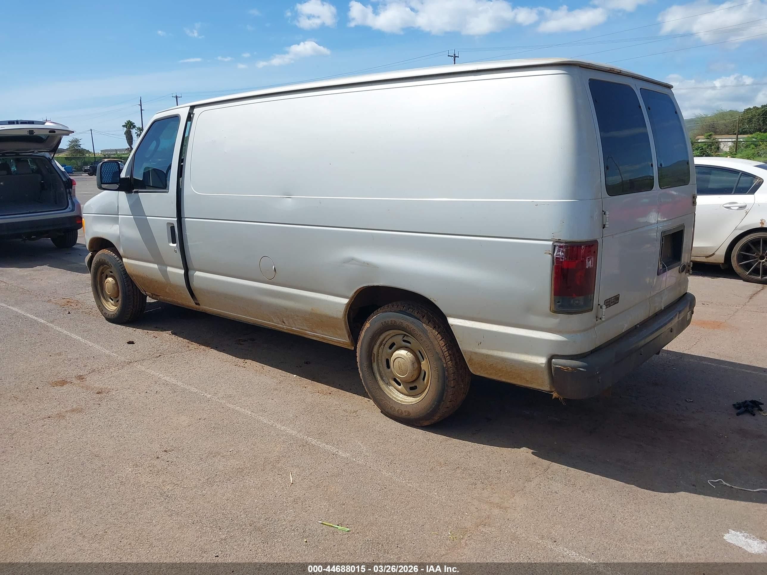 2004 Ford E-150   Silver vin: 1FTRE14W24HB54651