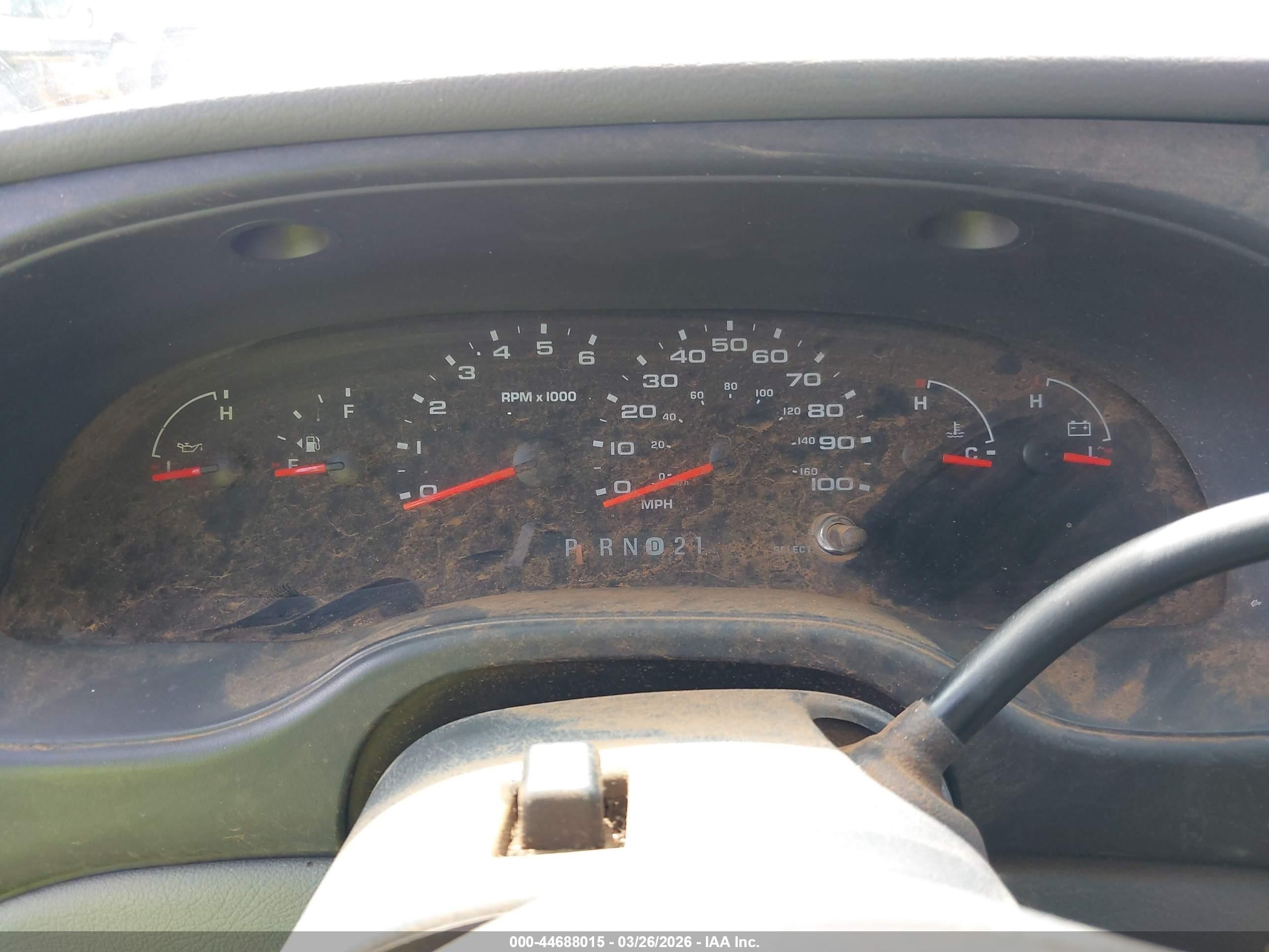 2004 Ford E-150   Silver vin: 1FTRE14W24HB54651