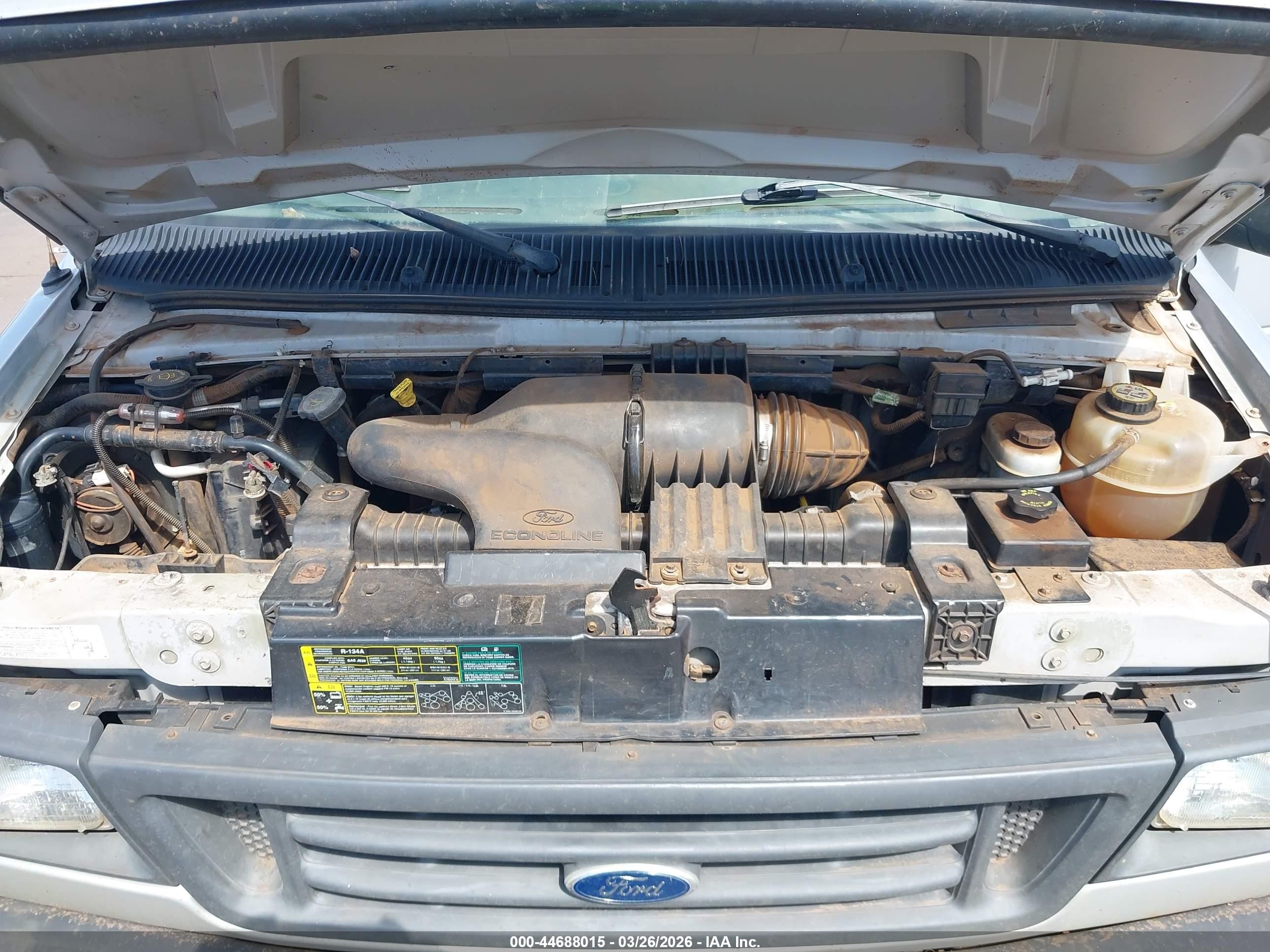2004 Ford E-150   Silver vin: 1FTRE14W24HB54651